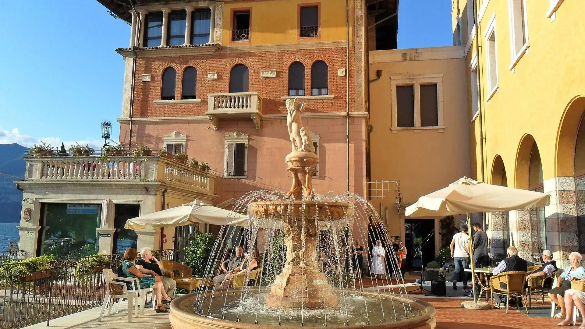 Garda Family House Hotel Castelletto Di Brenzone