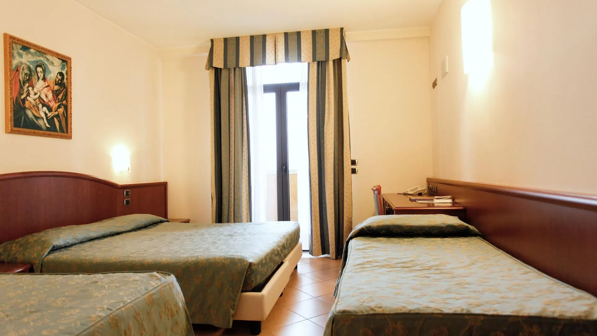 Hotel Garda Family House Castelletto Di Brenzone 2*,  Itálie
