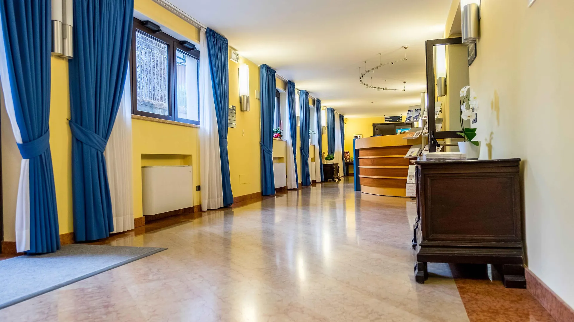Hotel Garda Family House Castelletto Di Brenzone